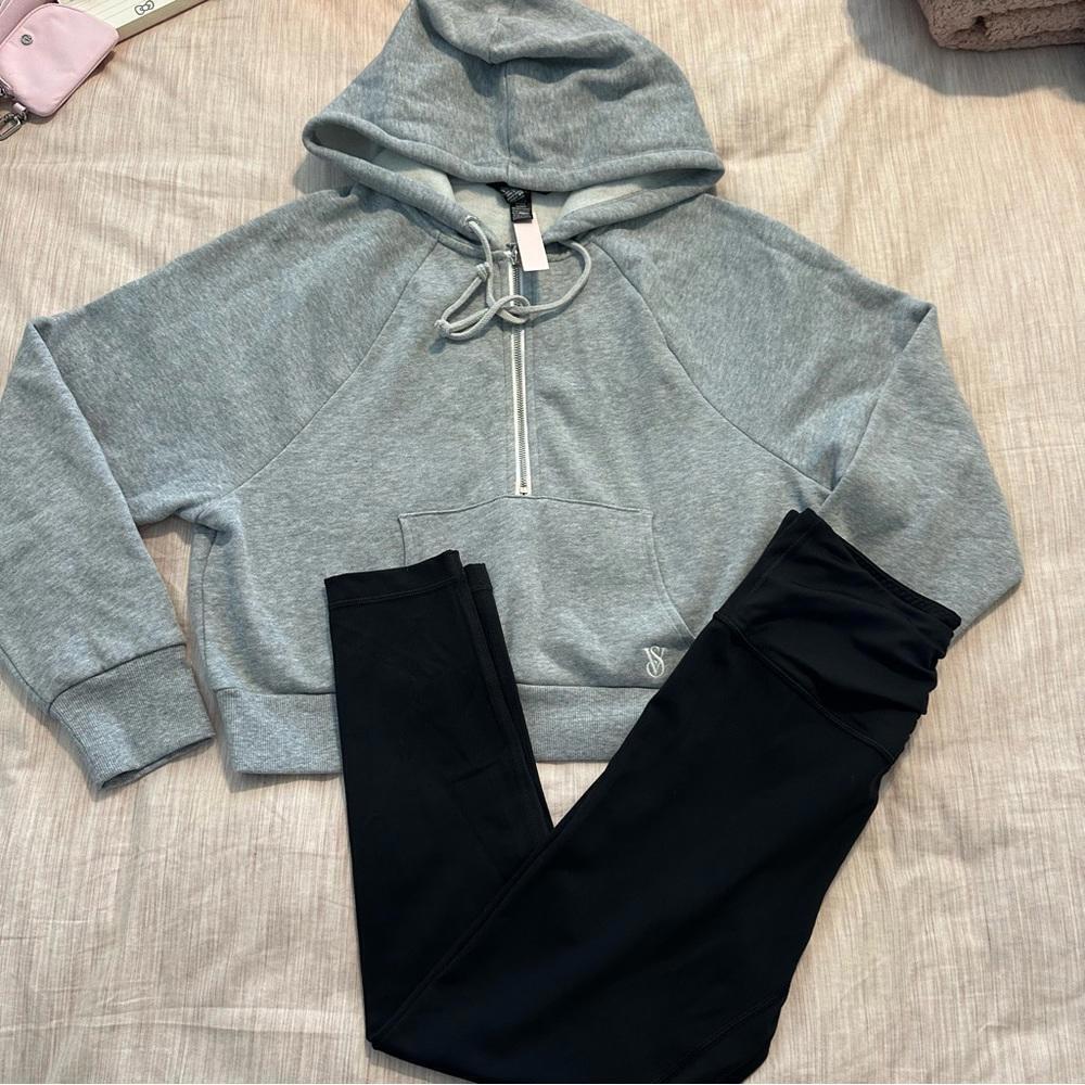 Victoria’s Secret On Point Activewear set